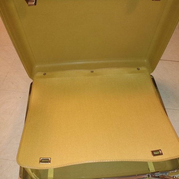 Vintage Samsonite Suitcase with all Original Tags - Picture 12 of 13